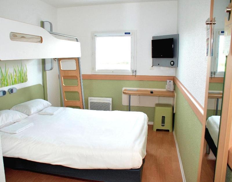 Ibis Budget Flers Grands Champs Экстерьер фото