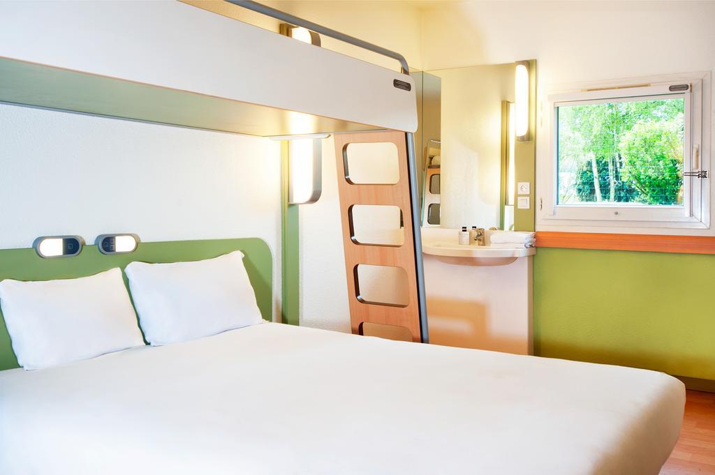 Ibis Budget Flers Grands Champs Экстерьер фото